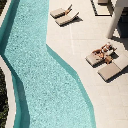 Aerial - Sea & Gaze With Daily Housekeeping By Etouri
